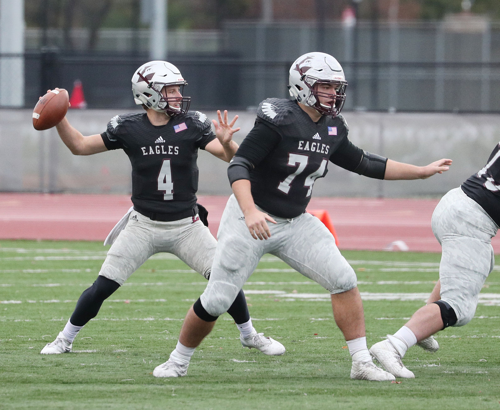 uwlfootball-inside-photo